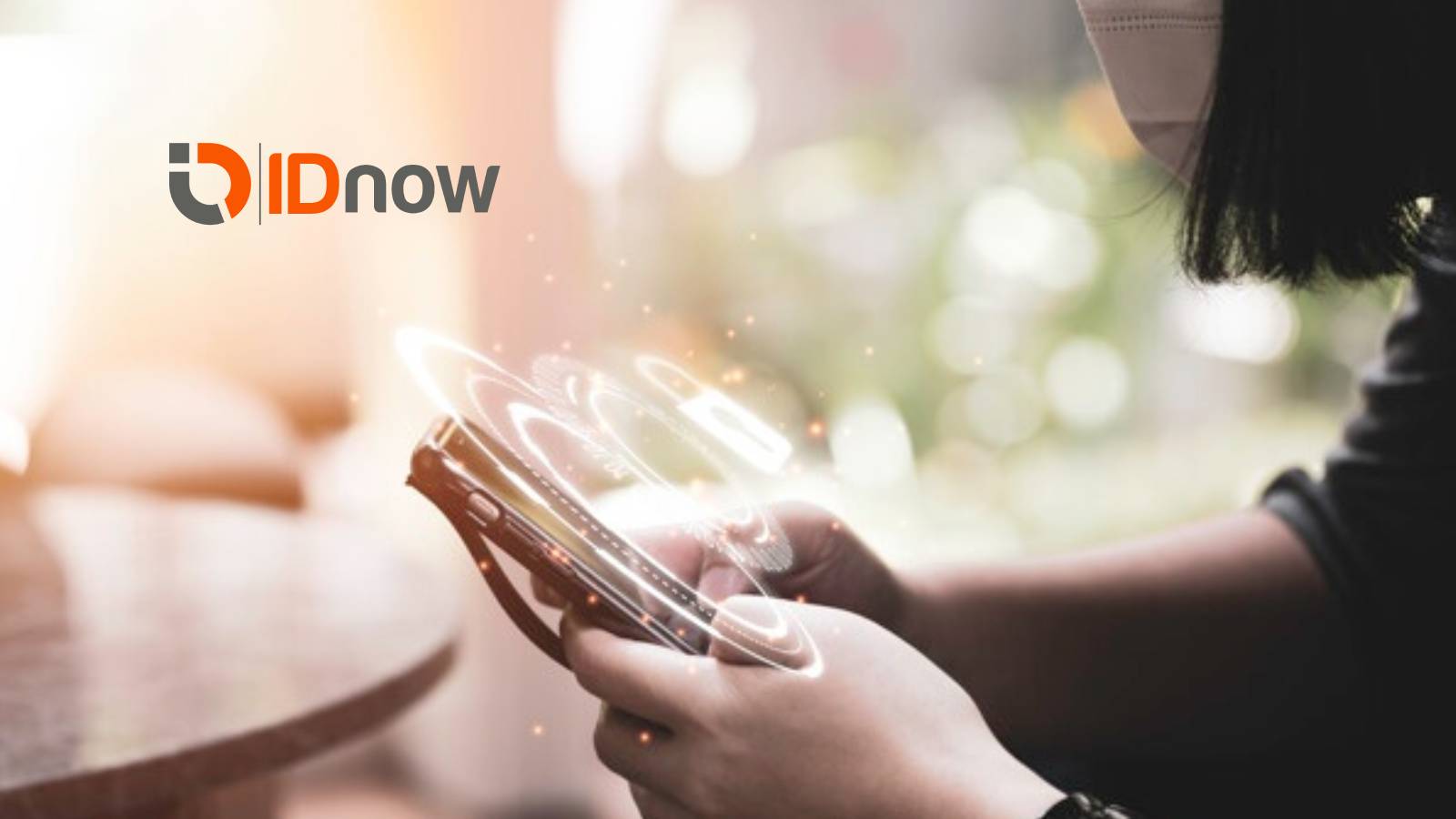 New Cooperation: CRIFBÜRGEL and IDnow Improve Customer Experience in Digital Onboarding
