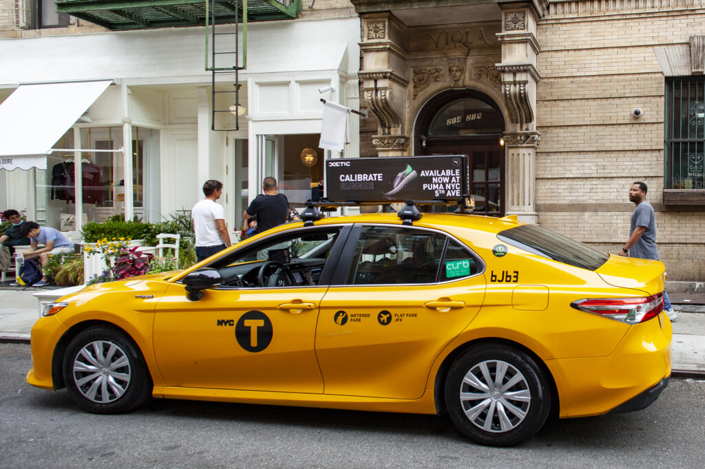 Firefly Launches Tesla-top Ads, Elevating Taxi-top Advertising to Reach Premium Brands