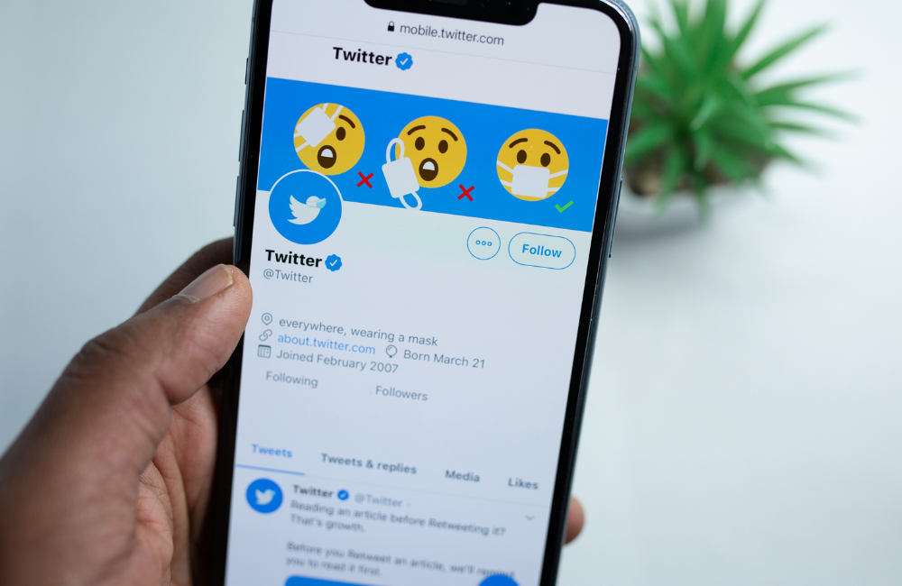 Twitter Users can Now Remove Followers without Blocking Them