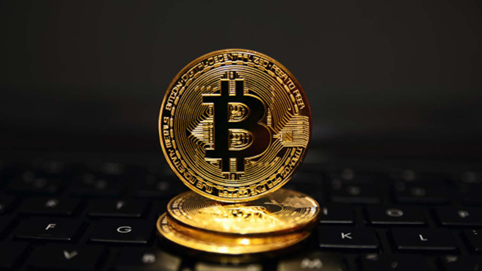 The Internet Computer Brings Smart Contract Functionality to Bitcoin