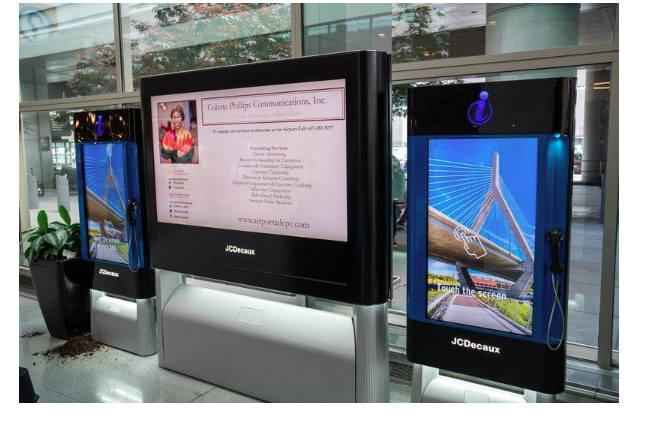 Trade Show Success: Why Digital Signs Are the Future of Booth Advertising