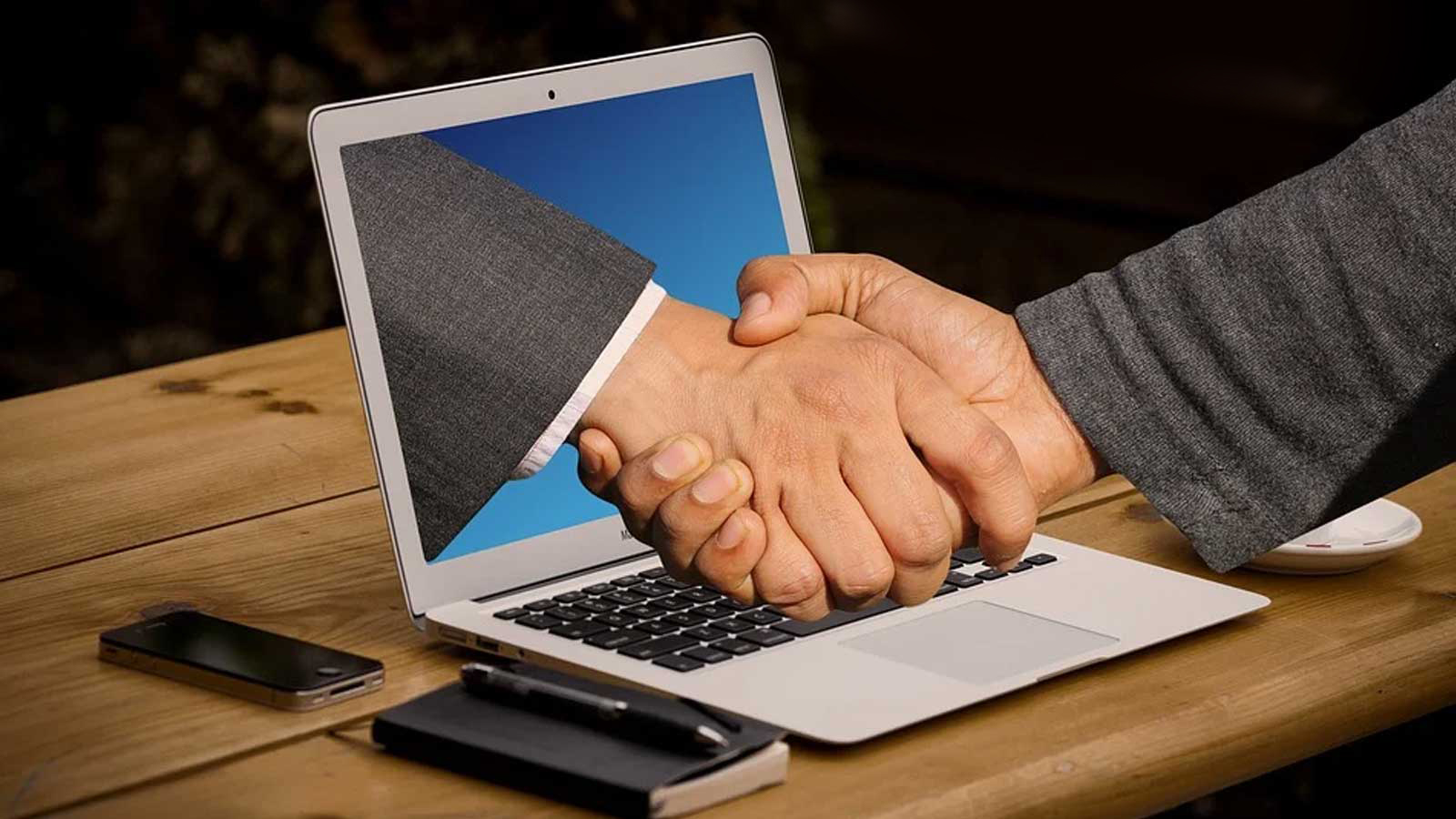 Daxtra Partners With Strattam to Turbocharge AI-Enriched Recruiting