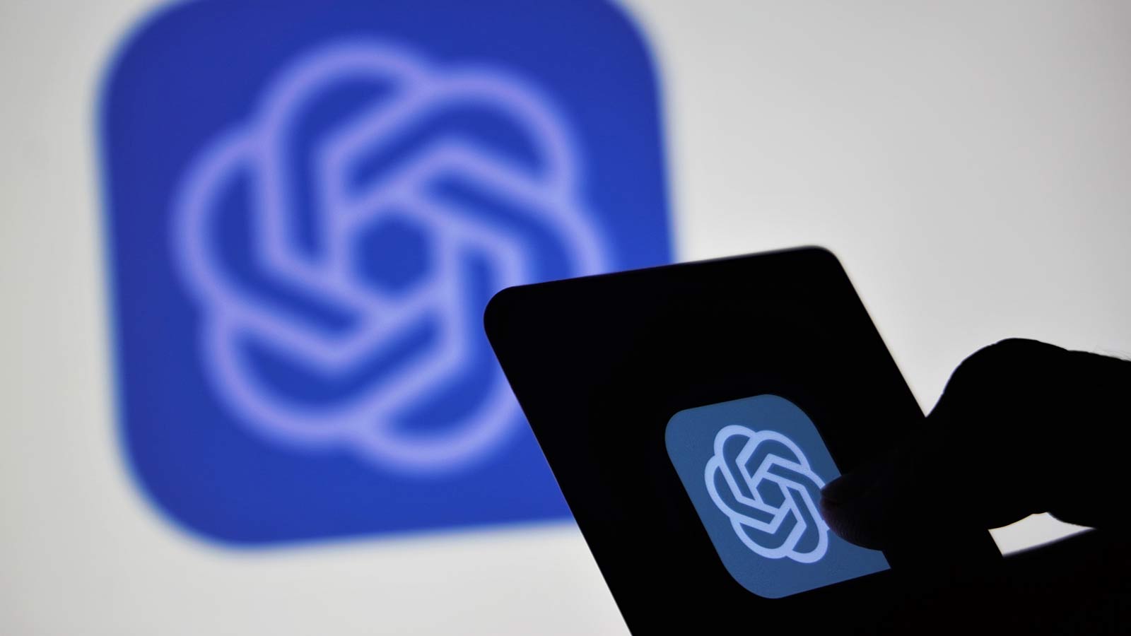 SEALSQ Decentralizes AI Development with Cost-Effective Post-Quantum Semiconductors, Paving the Way for a Decentralized and Sustainable AI Future